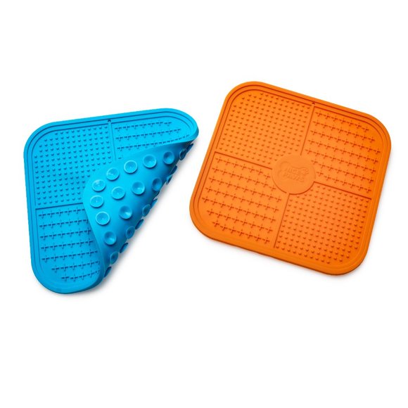 Nice Paws Pet Silicone Lick Mat 21cm Square 2 piece set - Picture 5 of 6
